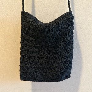 Crochet zipper shoulder bag